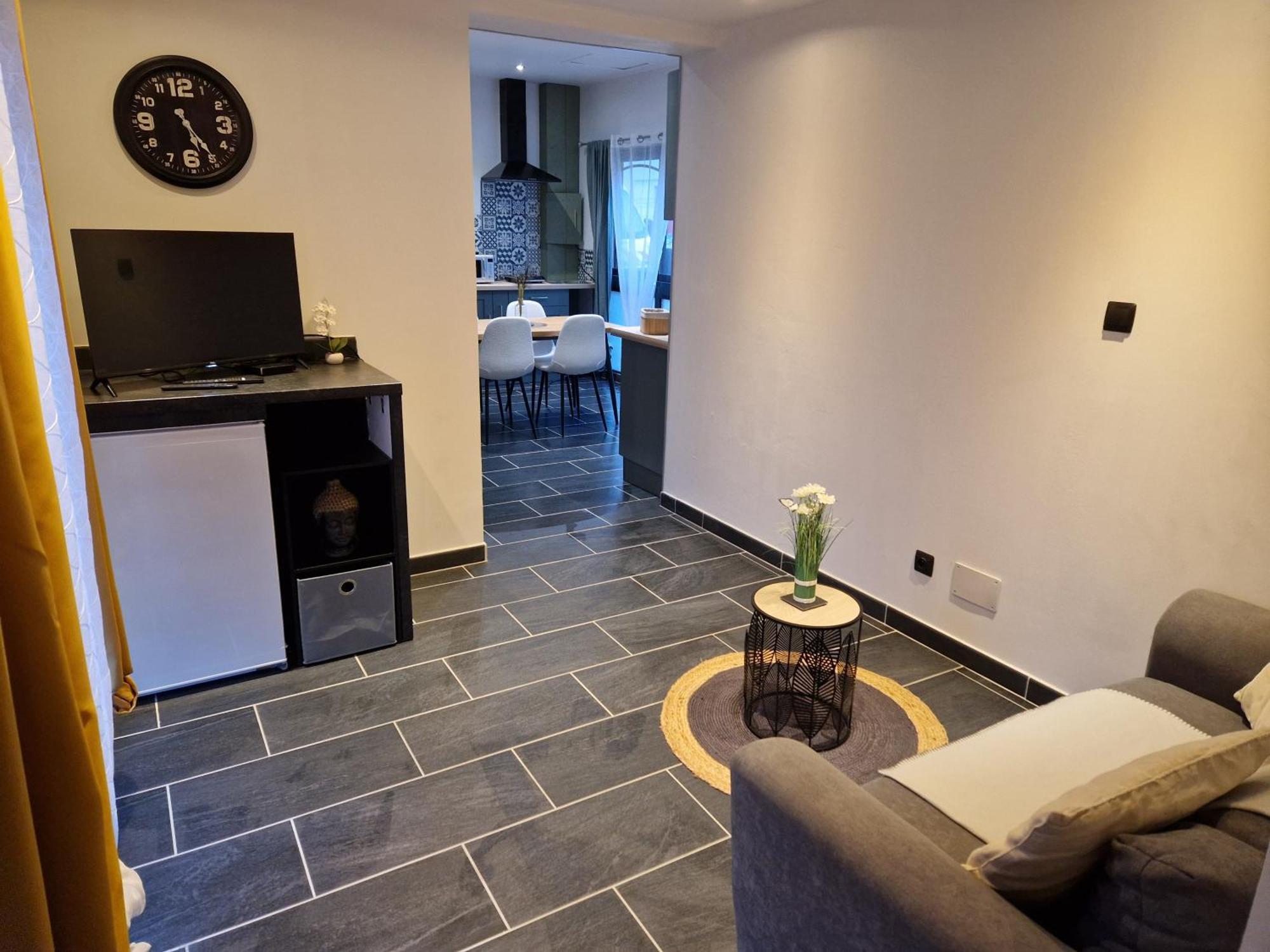 Grand Studio 2 Personnes Saint-Amand-Mont-Rond Extérieur photo