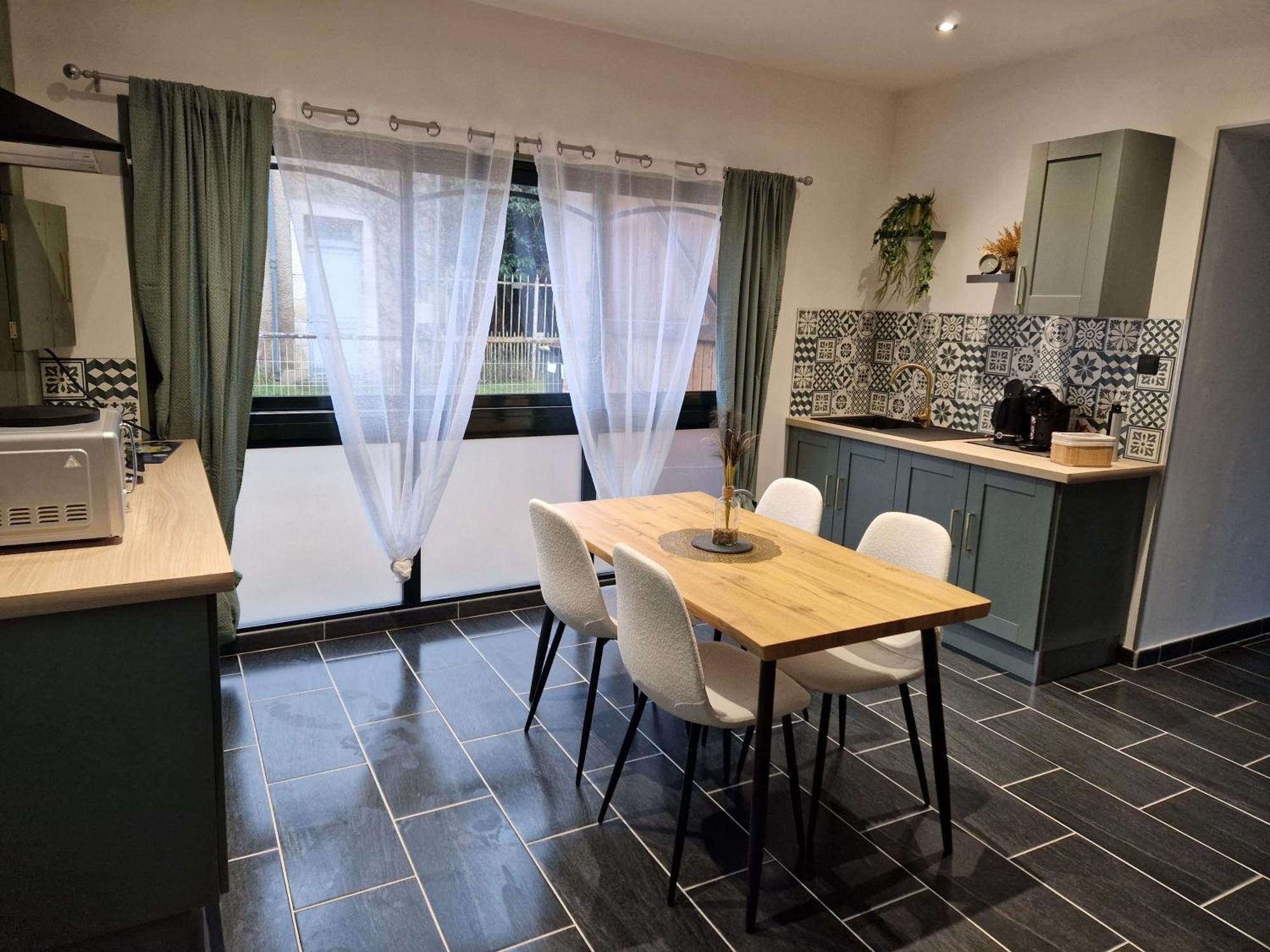 Grand Studio 2 Personnes Saint-Amand-Mont-Rond Extérieur photo